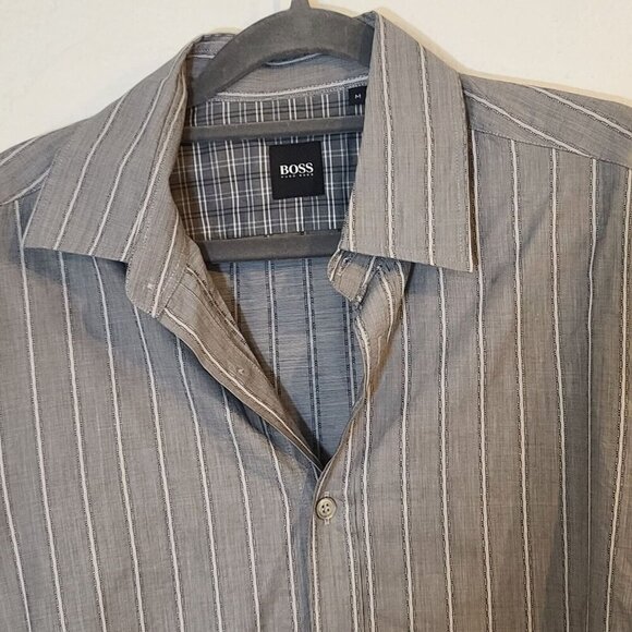 BOSS Hugo Boss Long Sleeve Button Up Dress Shirt Gray Stripe Pattern Size Medium - Picture 2 of 9